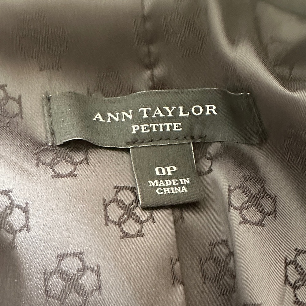 Ann Taylor Petite 0P Black Blazer and pants set– Classic Tailored Suiting - Picture 2 of 11